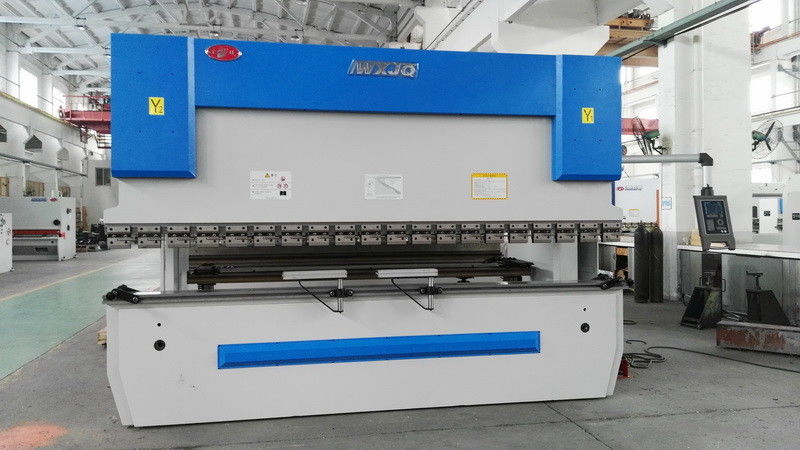 Freio de prensagem hidráulica CNC mecânica para automação industrial e moldagem de metais