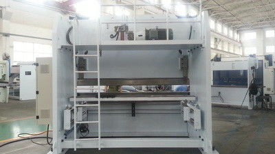 Máquina do freio da imprensa hidráulica de um CNC de 250 toneladas, máquina da imprensa da chapa metálica