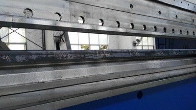 Freio de dobra motorizado elétrico 10 mm/s da chapa metálica hidráulica do CNC para polo claro