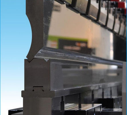 comprar parte inferior de dobra dos trabalhos feito com ferramentas 3.2M Length Steel Plate do freio da imprensa de 42CrMo LVD para morrer online manufacture