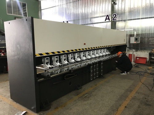 comprar 0.6 Mpa Air Pressure CNC V Grooving Machine with 60m/min Cutting Speed and 3mm Max. Grooving Depth for Precision Metal Fabrication online manufacture