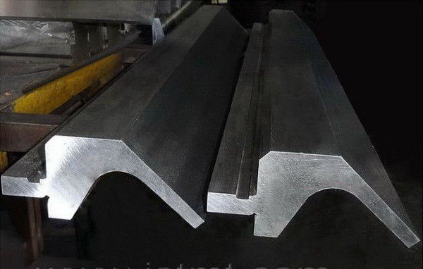 Pressione 100t Freio GOOSENECK Tooling Single V Processo MODO
