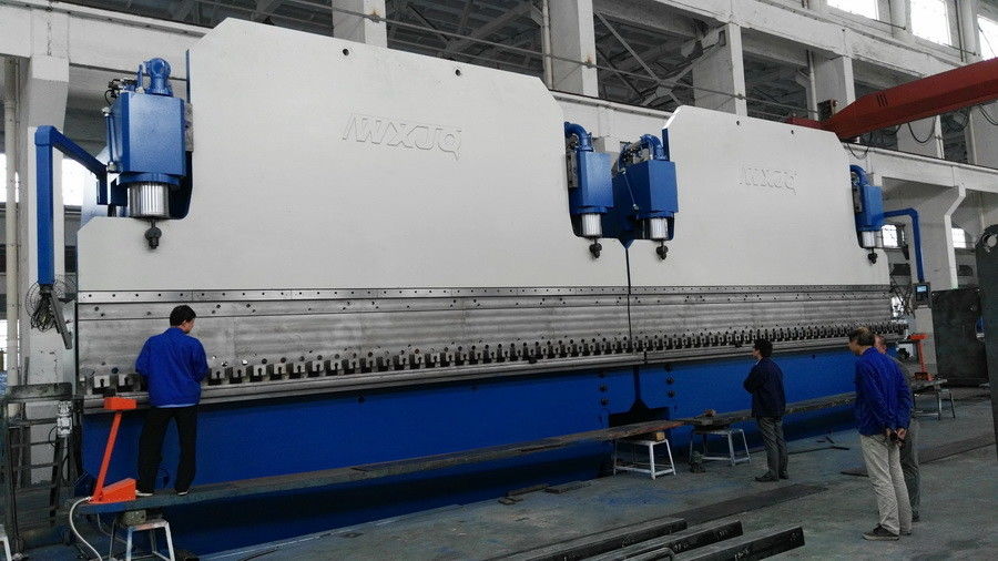 Automático 1300T CNC Tandem Freio de Prensa Hidráulica 415V/50Hz comprimento de curvatura 20 metros