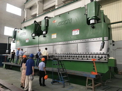 1200 toneladas LVD CNC Tandem Press Brake Machine 100- 3000 toneladas comprimento da mesa 2 - 12m