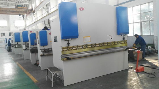 7.5KW Motor Power PLC Control Sheet Metal Press Brake with 100-400T Pressure for Heavy Duty Metal Bending